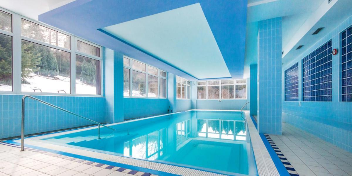 Horsky Hotel Jelenovska S Bazenem V Cene Валашске-Клобоуки Экстерьер фото